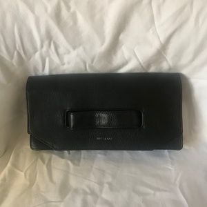Black Matt & Nat Abiko clutch